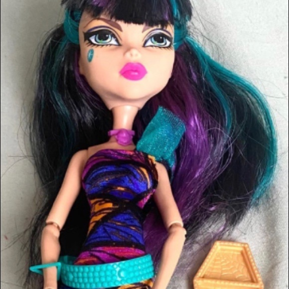 Monster High Cleo De Nile Creepateria Doll - Picture 1 of 2
